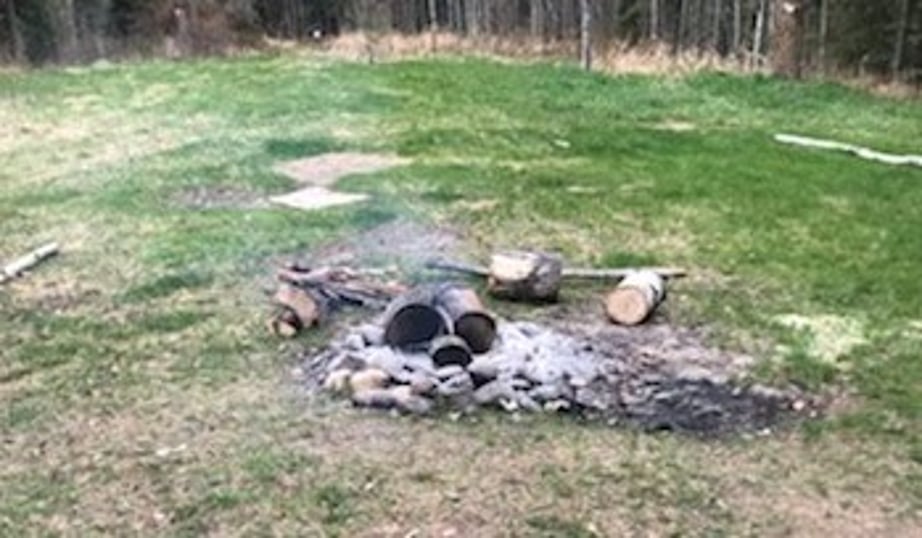 abandoned campfire swf034
